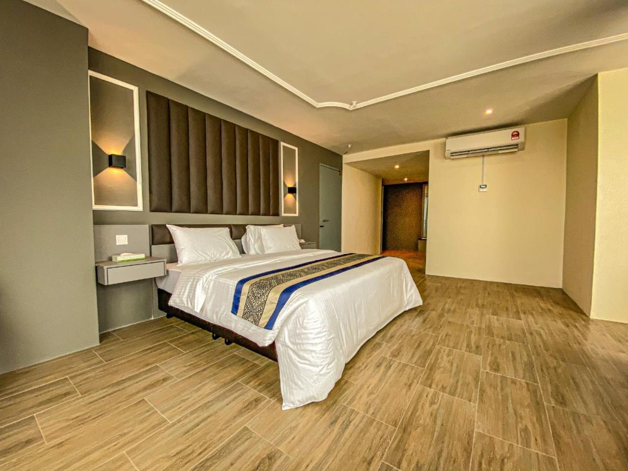 Muar Traders Hotel Exterior foto